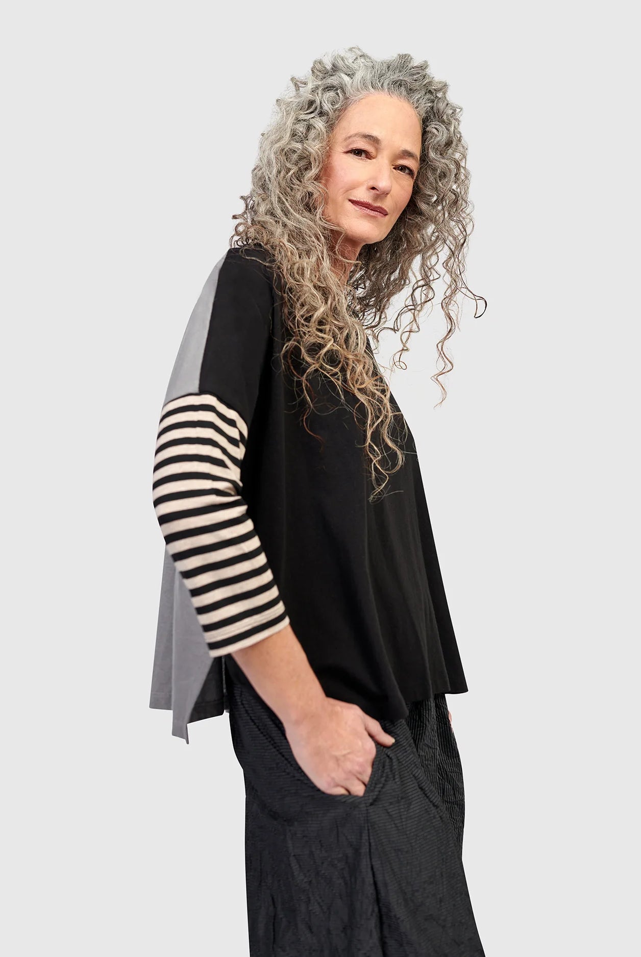 Alembika Women's Urban Cayote Top