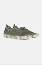 Ilse Jacobsen Women's Army Tulip Flat Shoe