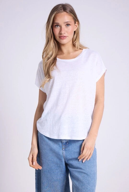 Not Shy Women's Zoe Linen T-Shirt