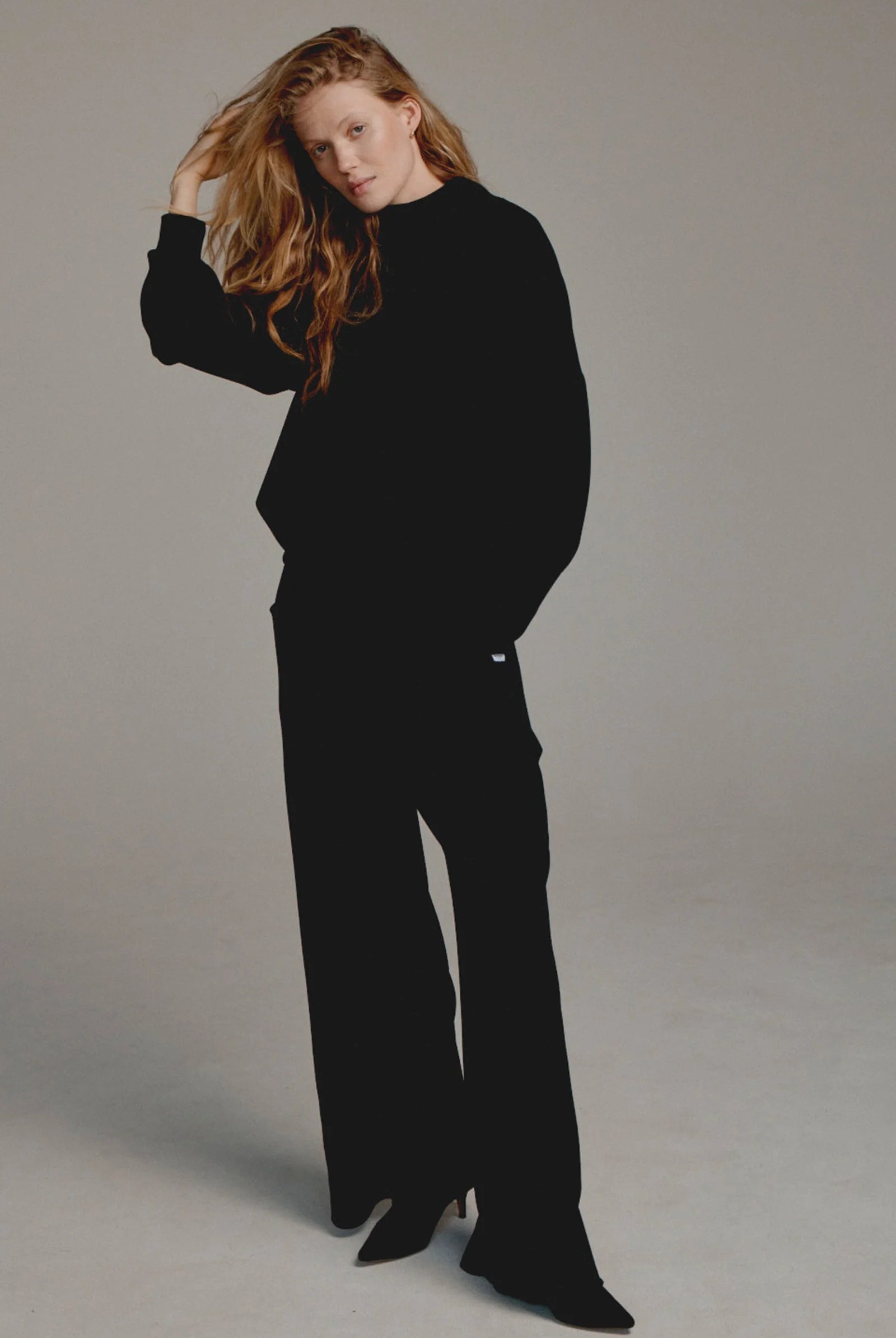 Penn & Ink Women's Black Mock Neck Sweater