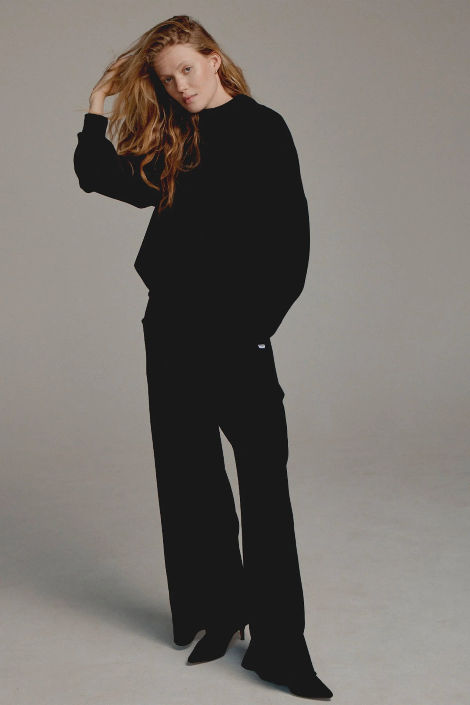 Penn & Ink Women's Black Mock Neck Sweater