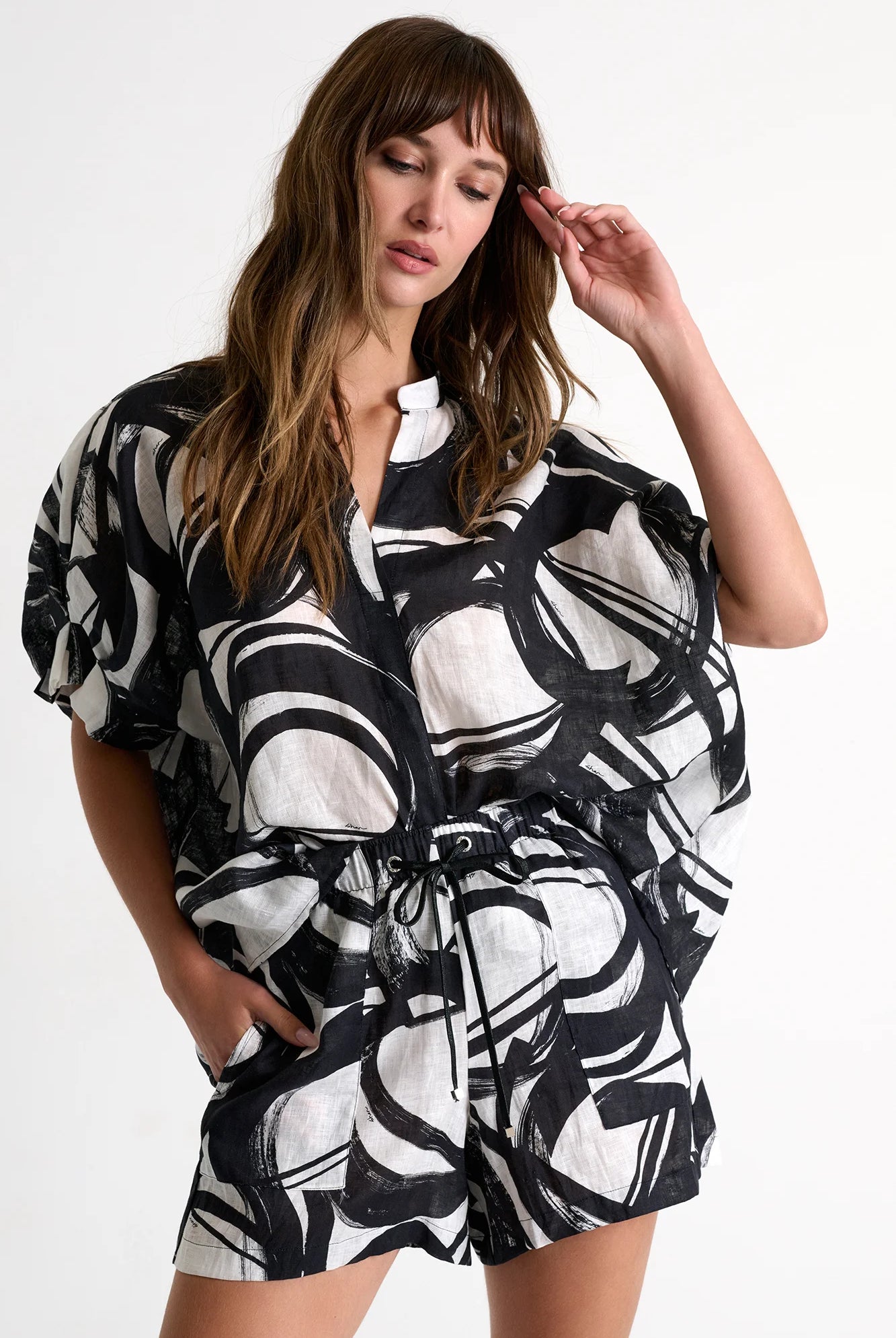 Shan Women's Linen Short