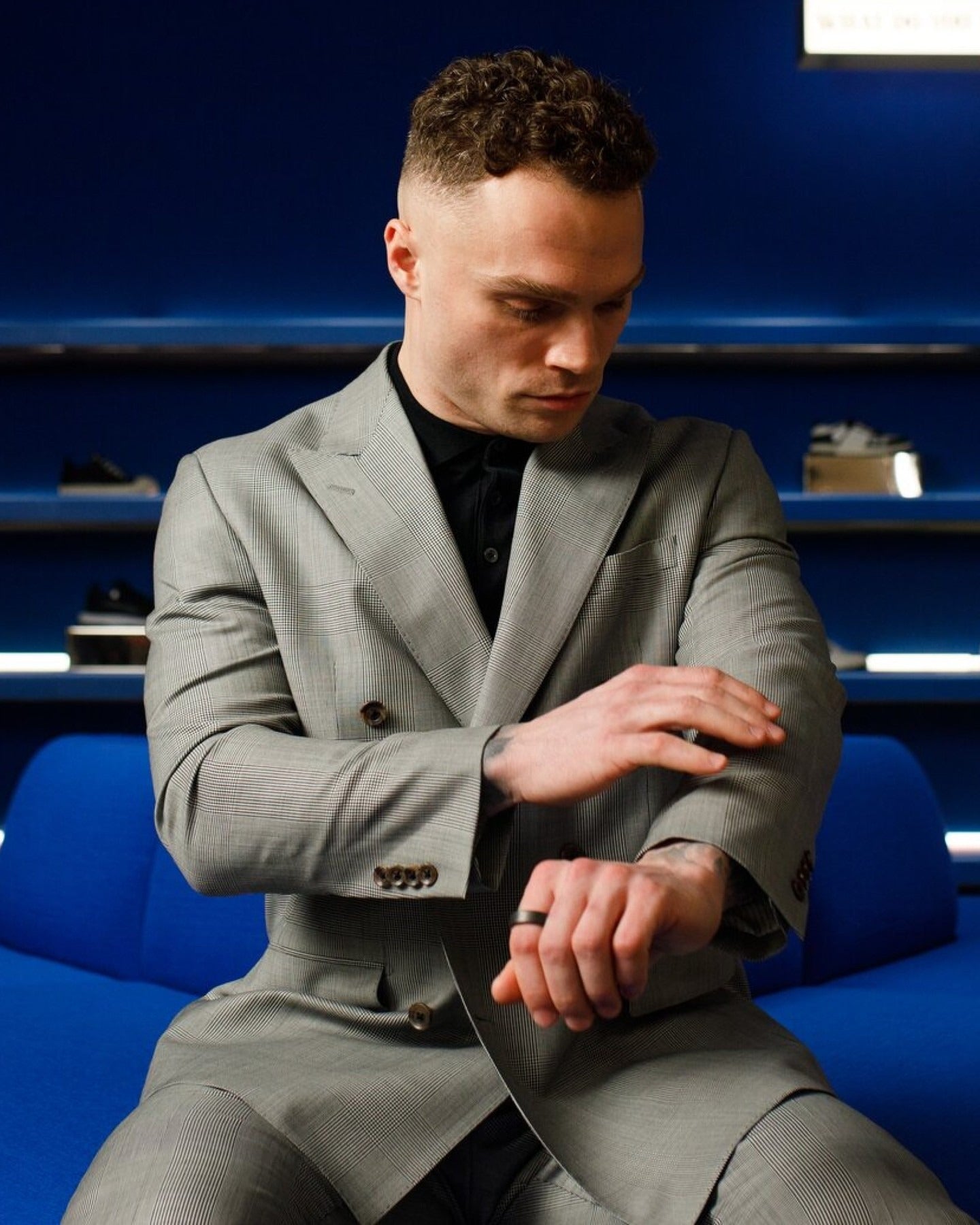 max creates a made-to-measure suit fit for game day with @jackvictorofficial in the Men’s Studio ON 3 at Holt Renfrew Bloor Street.
