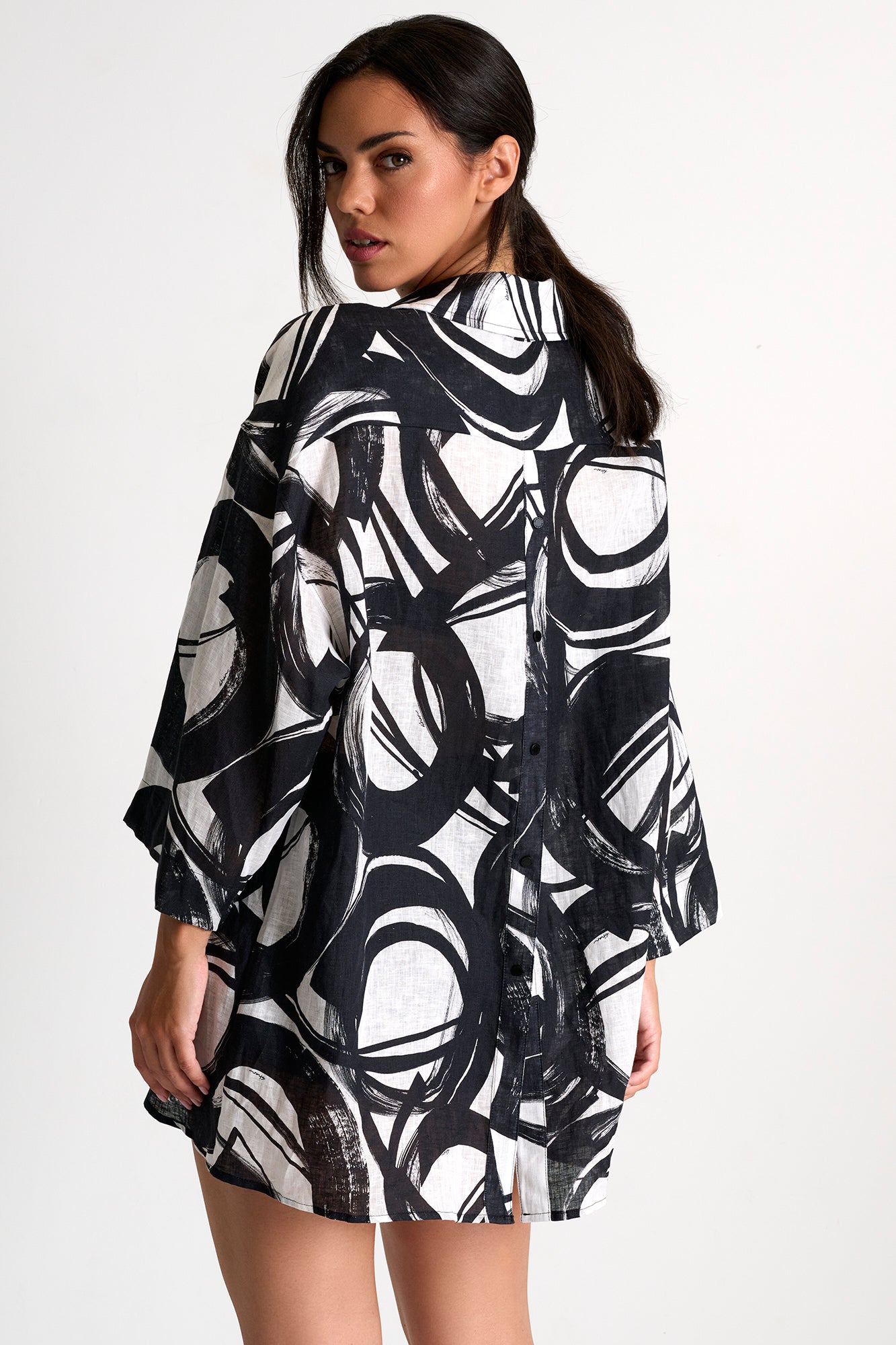 Shan Women's Linen Blouse